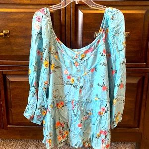 Cute Maurice’s top